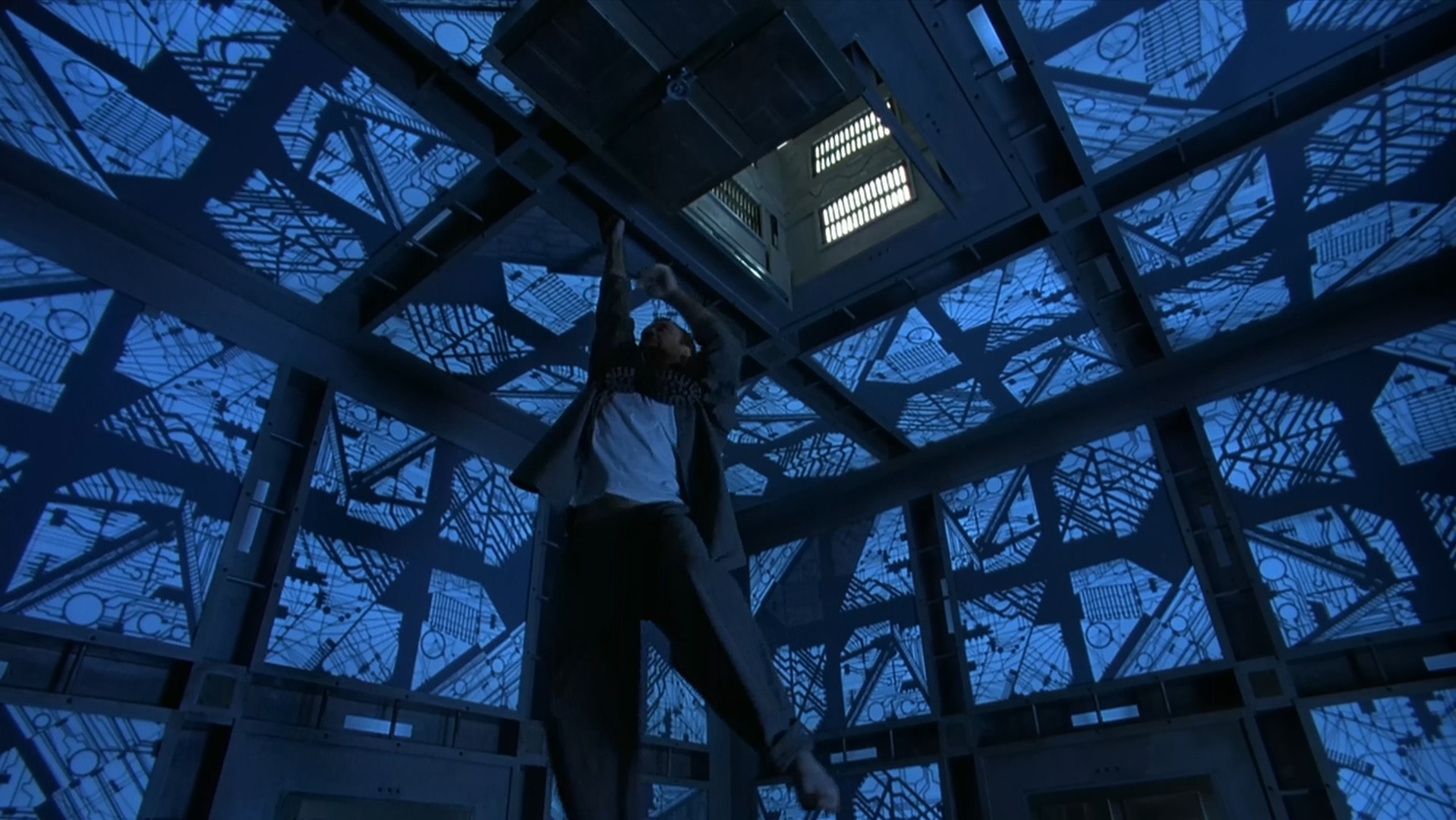 《移动迷宫3》将前两部积淀下的内涵，用烂片标配扫荡得一干二净